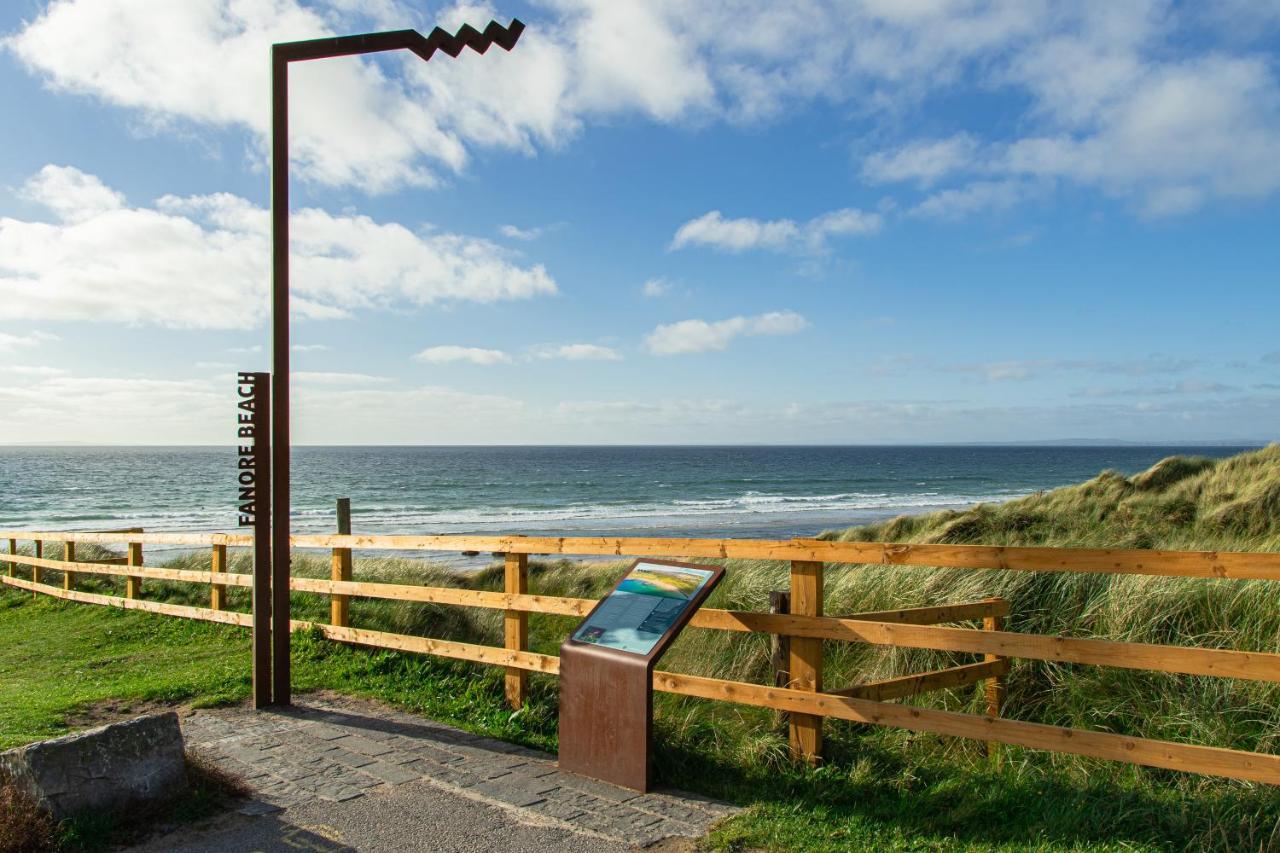 Seascape Cottage Fanore Esterno foto